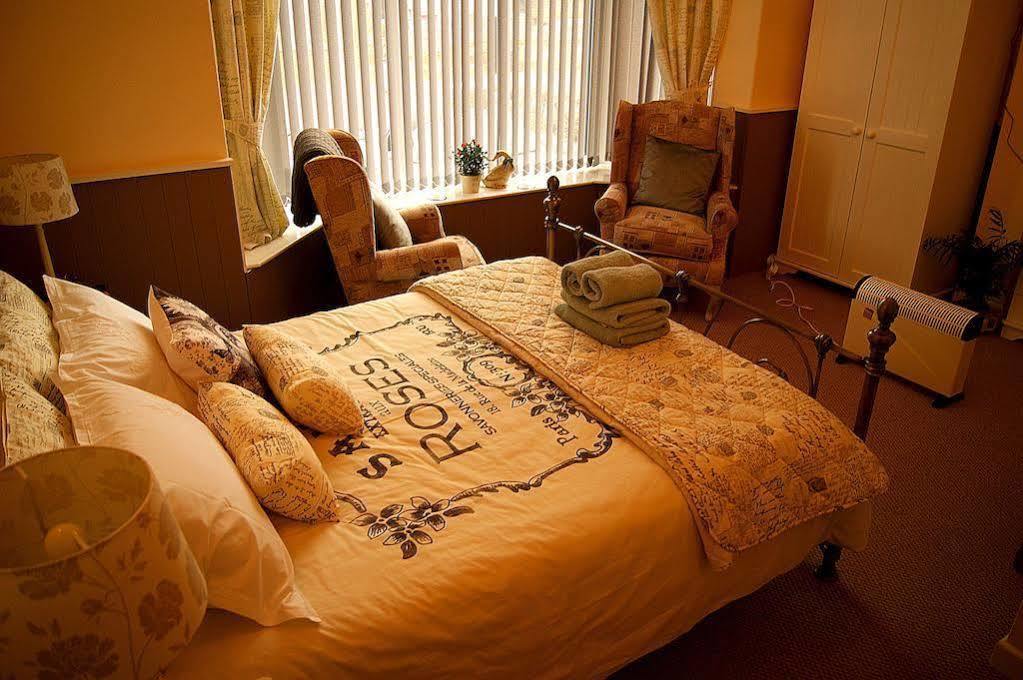Sunset Guest House Hunstanton Eksteriør bilde A bedroom at the care home